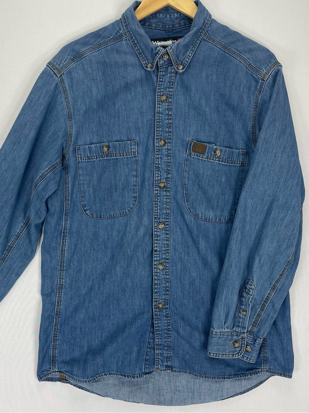 Wrangler Riggs Chambray Denim Shirt Men’s Large Long Sleeve Button Up Workwear